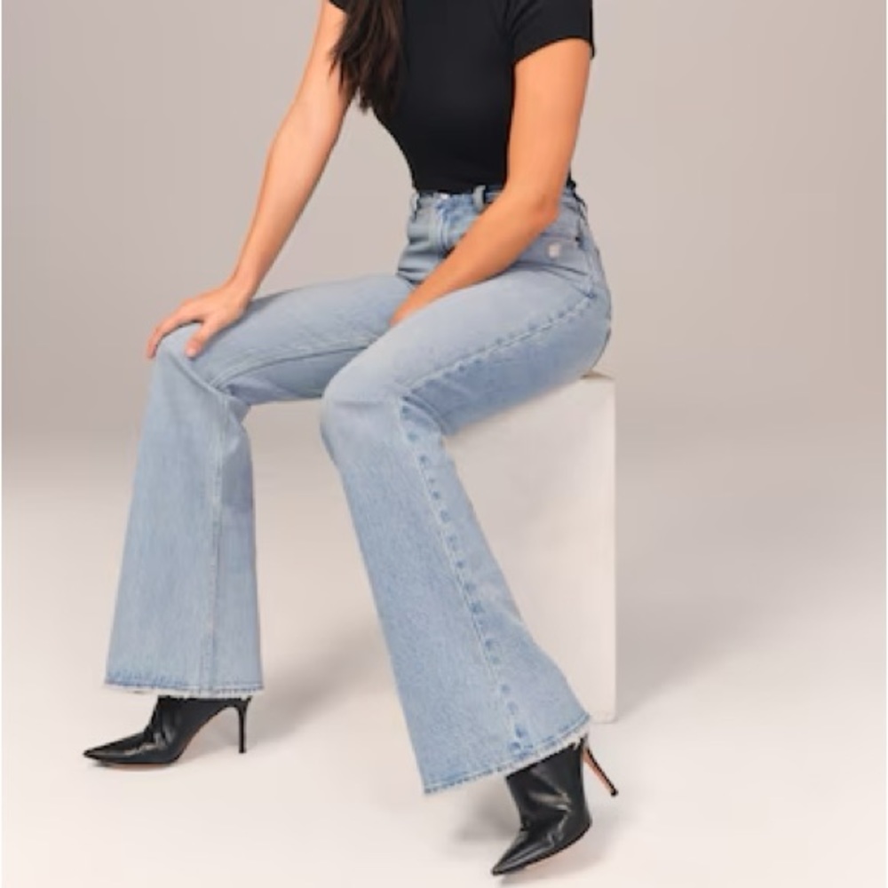 Abercrombie & Fitch Curve Love Flare Jeans 29/8